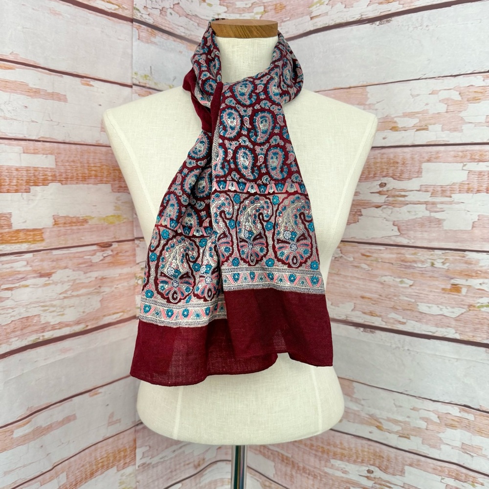 VINTAGE colorful Paisley Semi Sheer Scarf